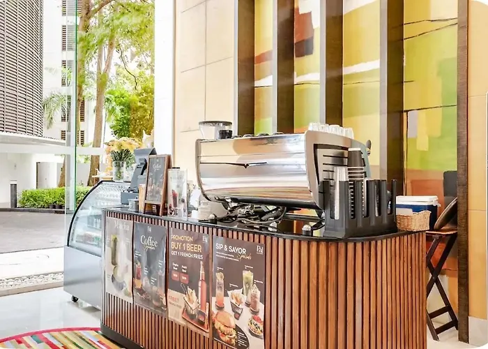 World Lumphini Lang Suan Aparthotel Bangkok