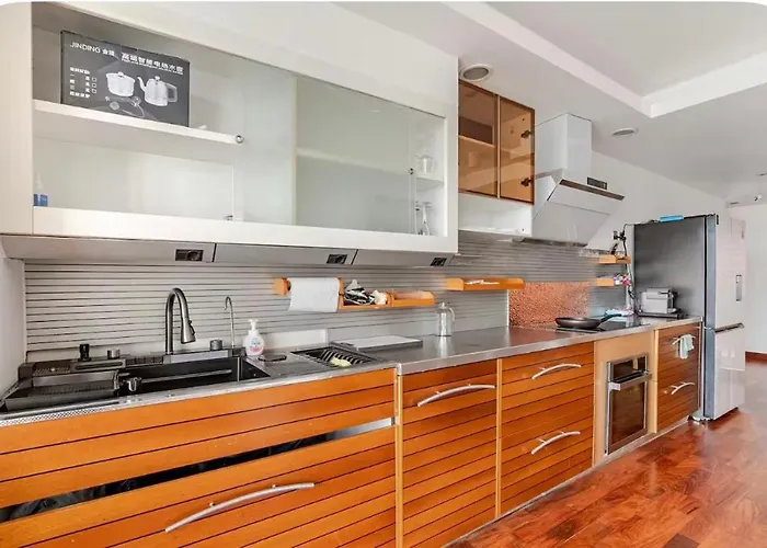 World Lumphini Lang Suan Aparthotel
